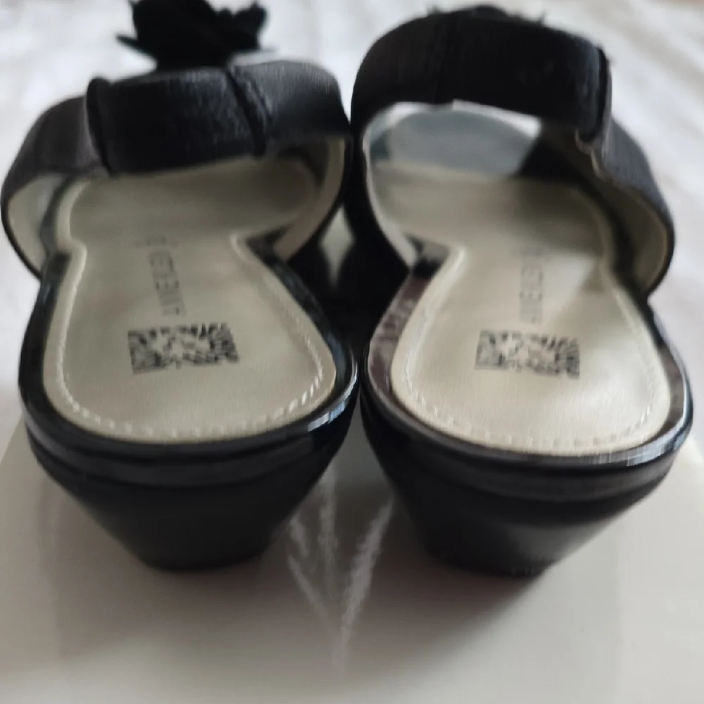 Anne Klein Black Floral Slingback Heels